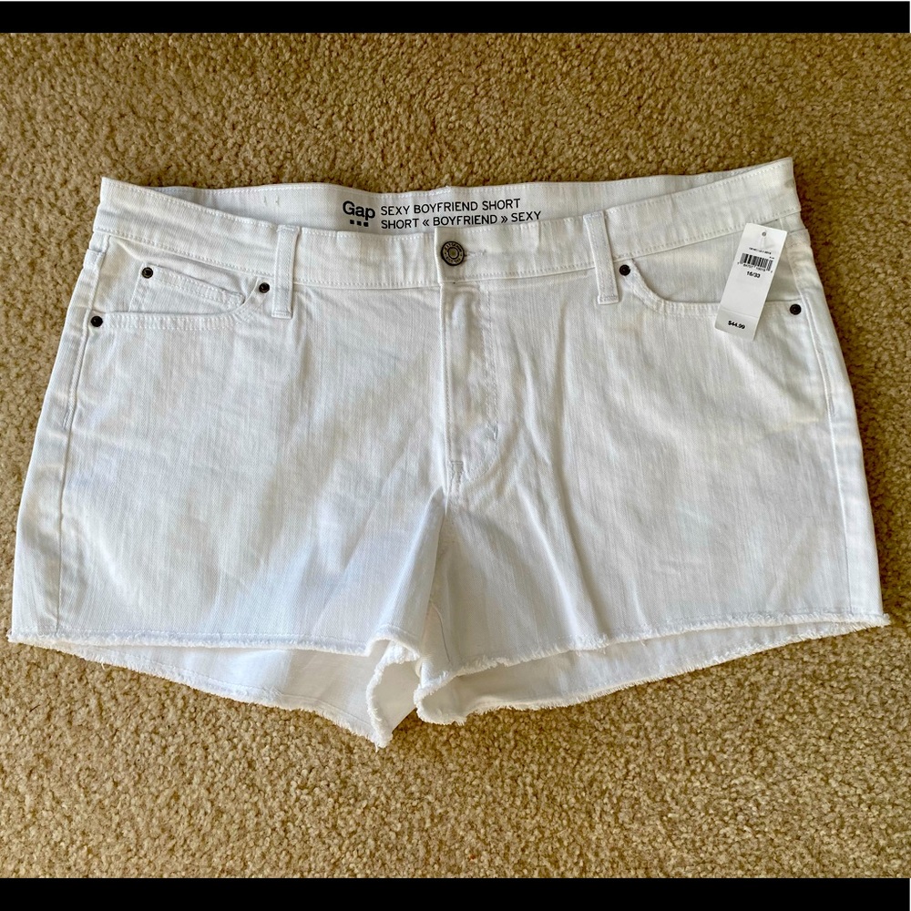NWT Ladies White Gap Jean Shorts, Sz 16/33